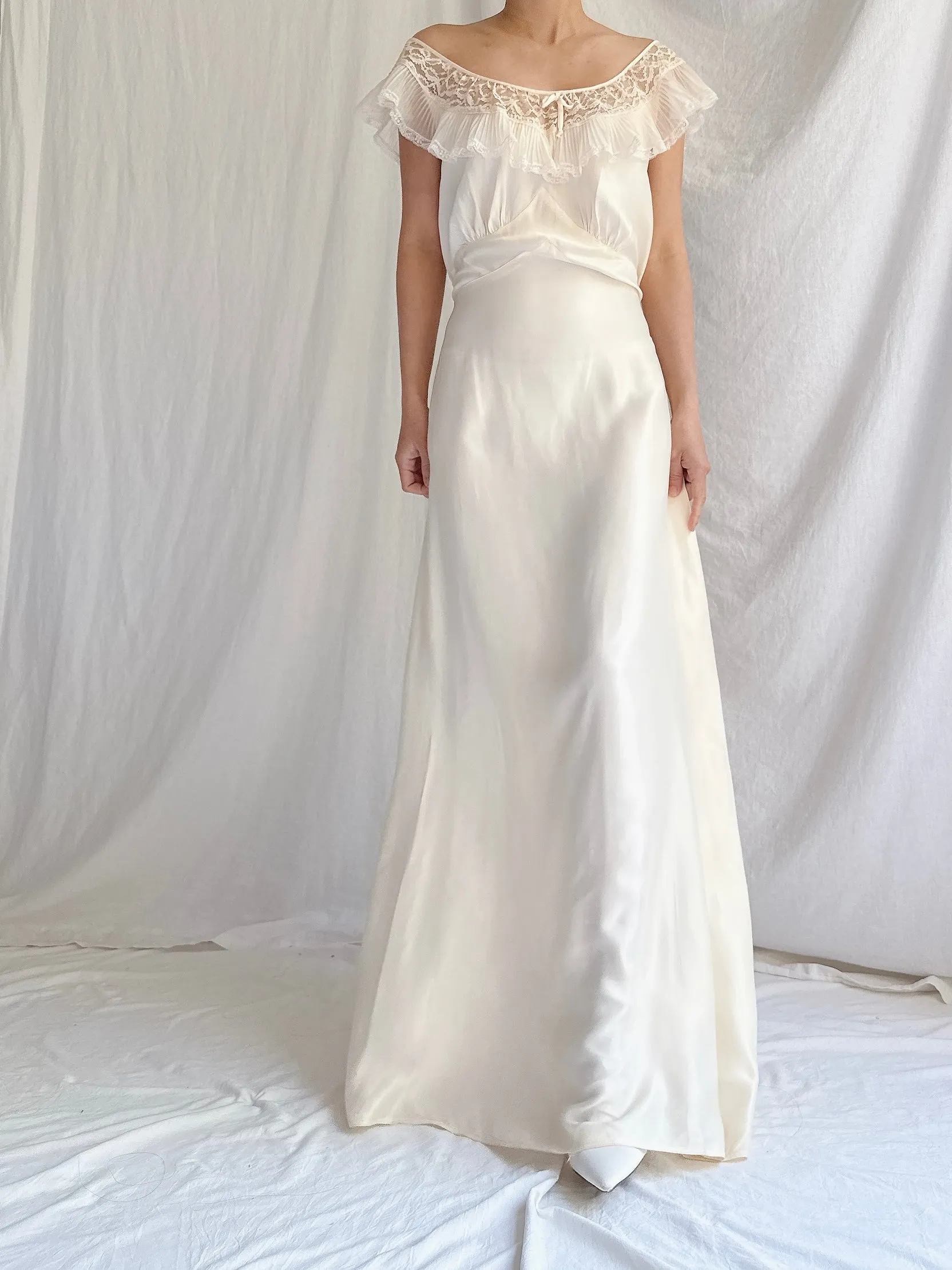 1930s Satin Wide Neck Slip Dress - M
