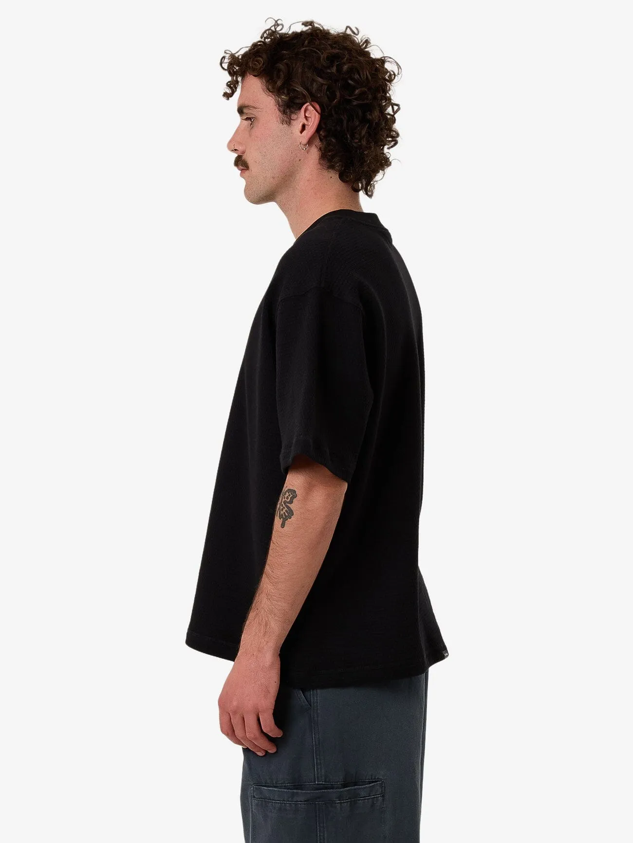 Arts & Industrial Box Fit Oversize Short Waffle Tee - Black