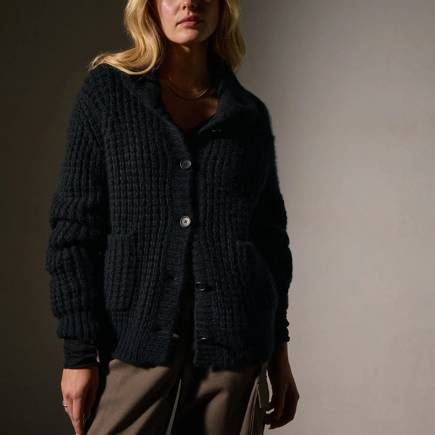 Cashmere Chunky Waffle Cardigan - True Black