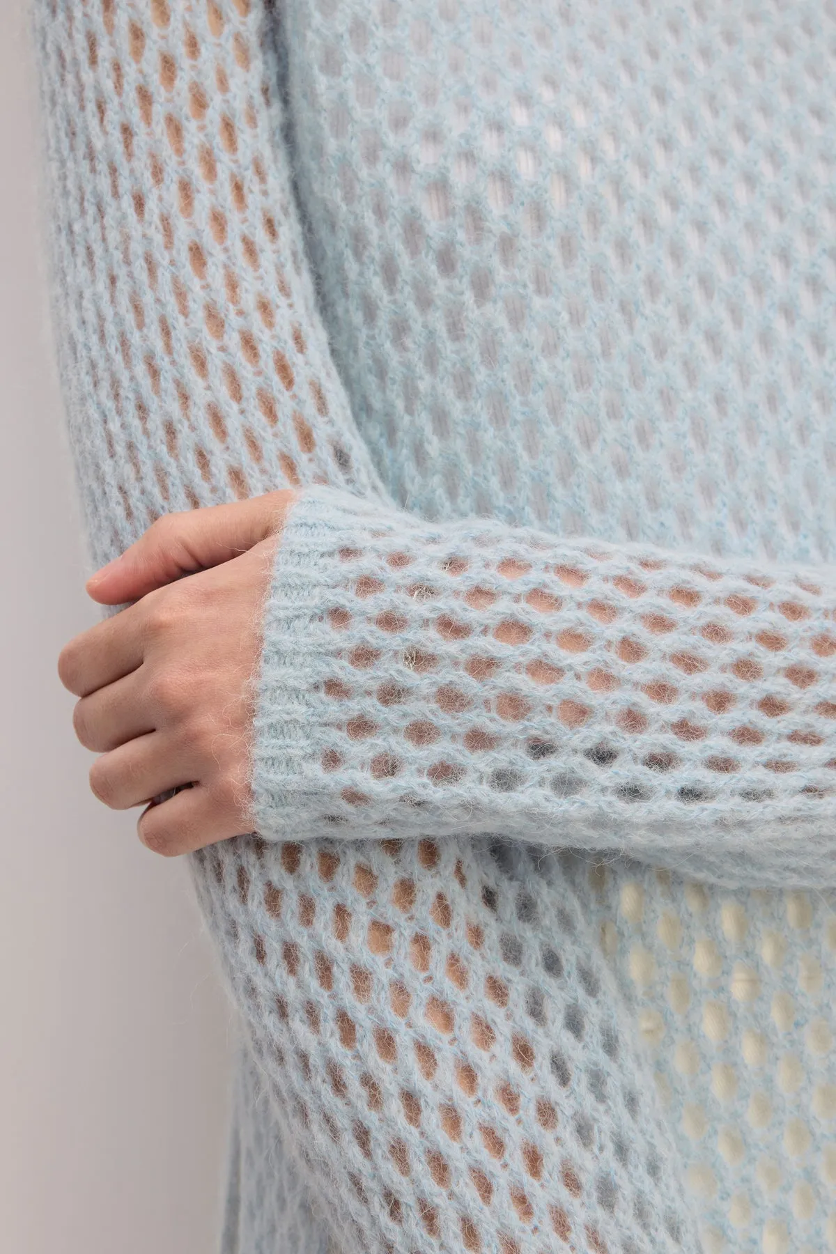 LIGHT BLUE MESH KNIT LONG JUMPER