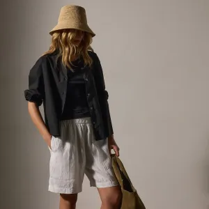 Lightweight Linen Bermuda Short - White