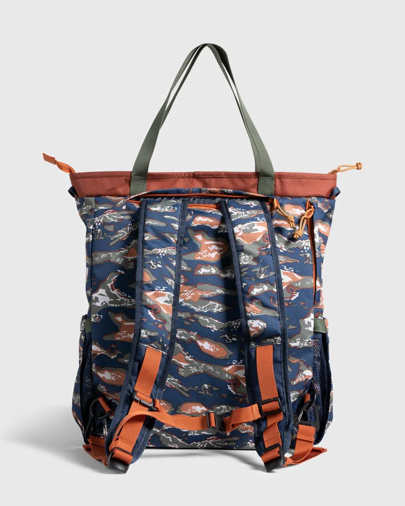 (R)evolution™ 25L Convertible Carryall - Lakeside Camo
