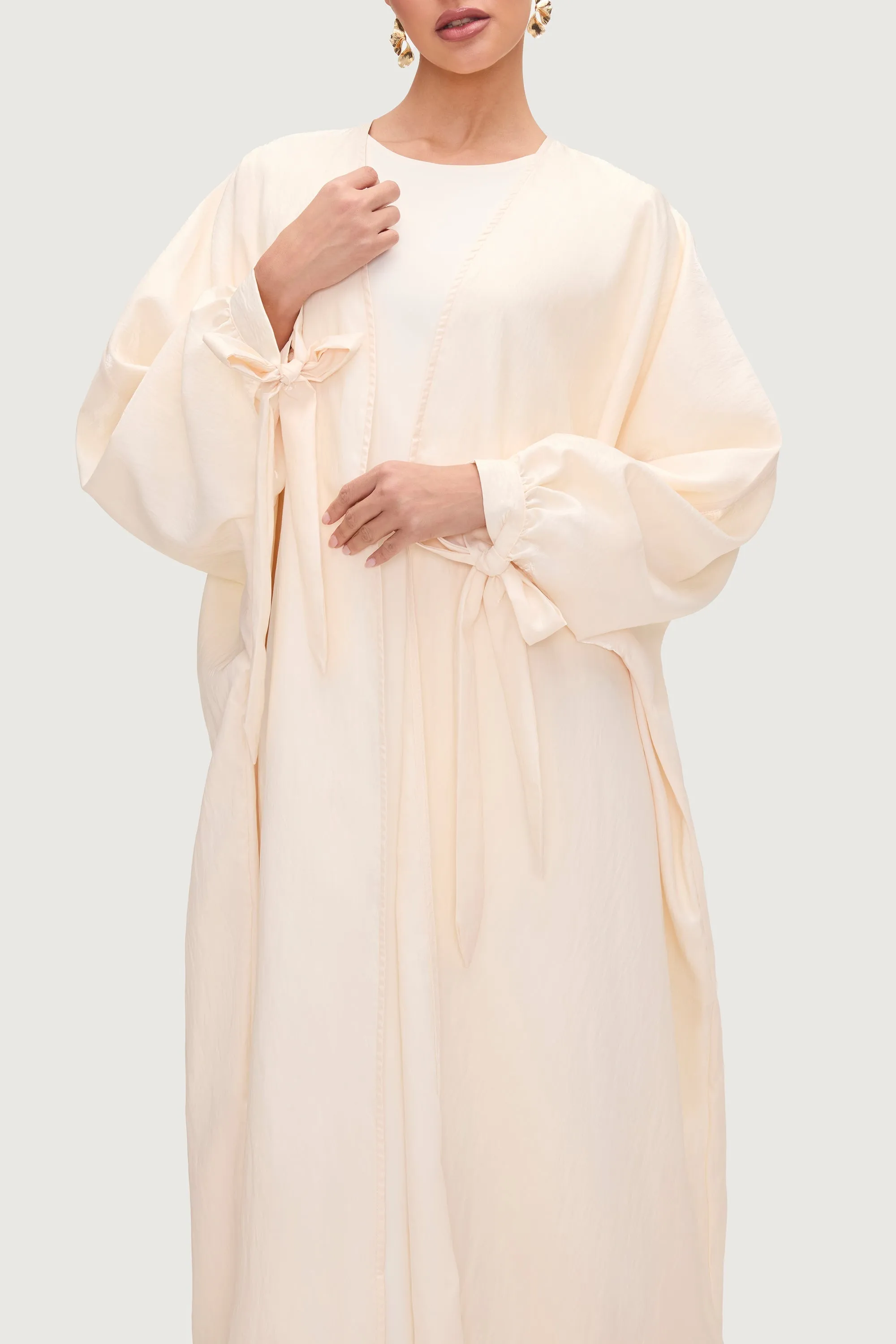 Safiyah Open Abaya - Panna Cotta
