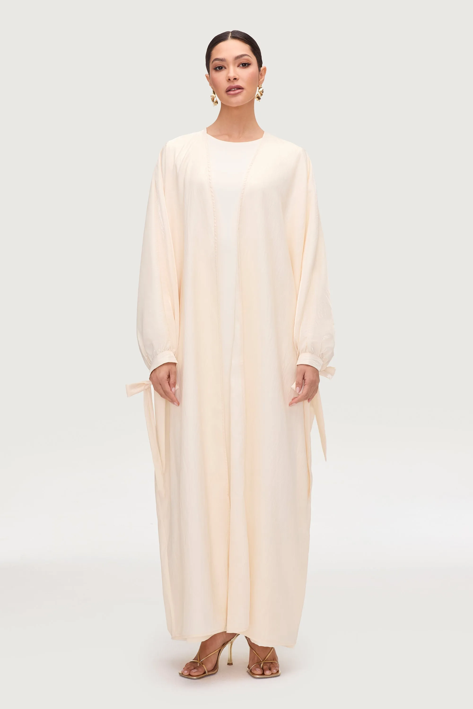 Safiyah Open Abaya - Panna Cotta