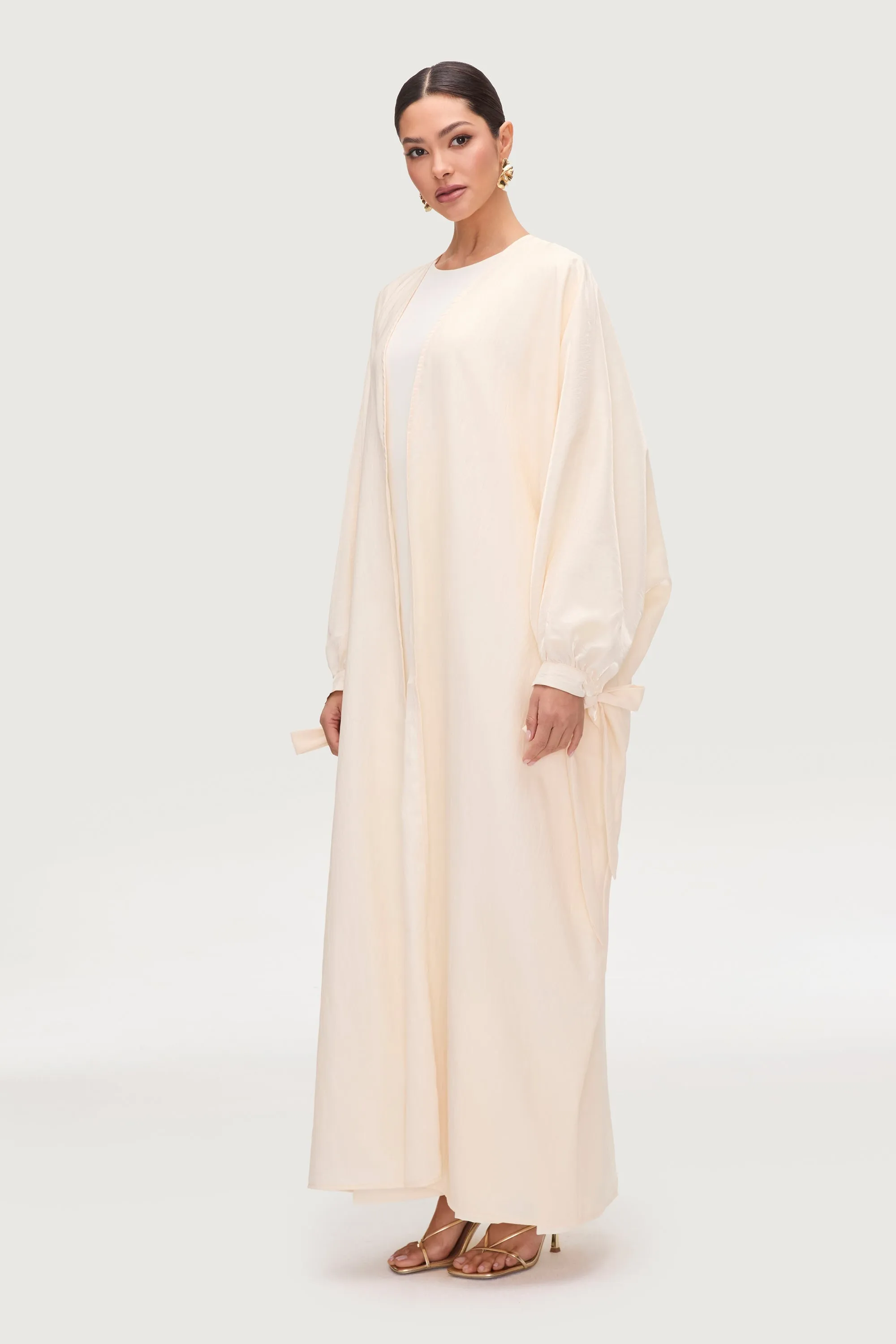 Safiyah Open Abaya - Panna Cotta