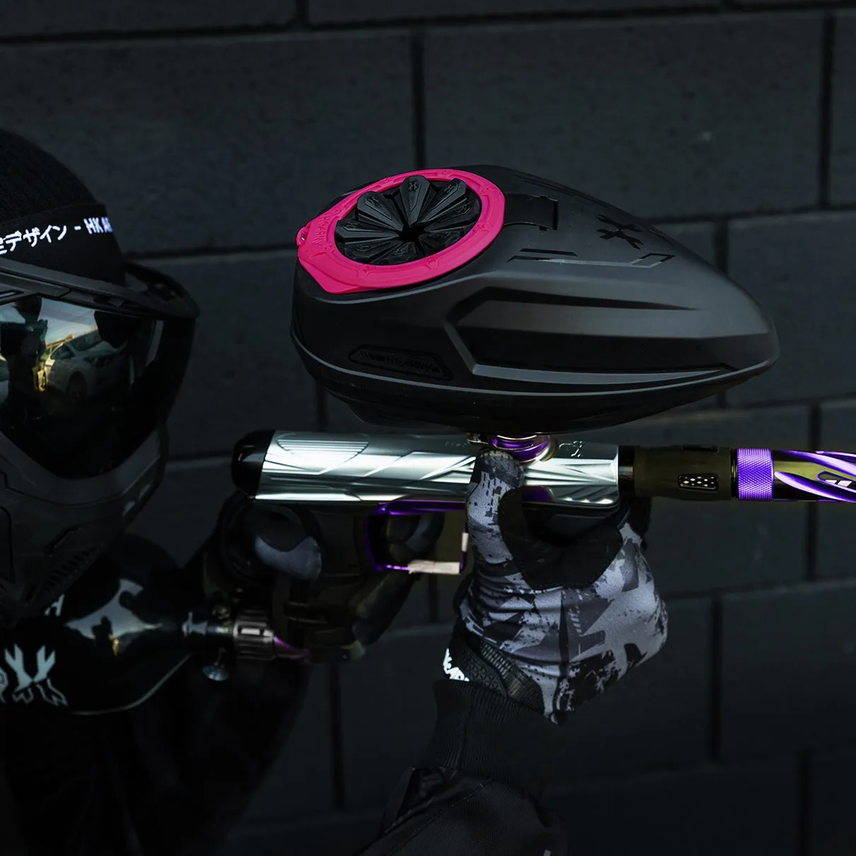 Sonic PLUS Loader - Black/Neon Pink