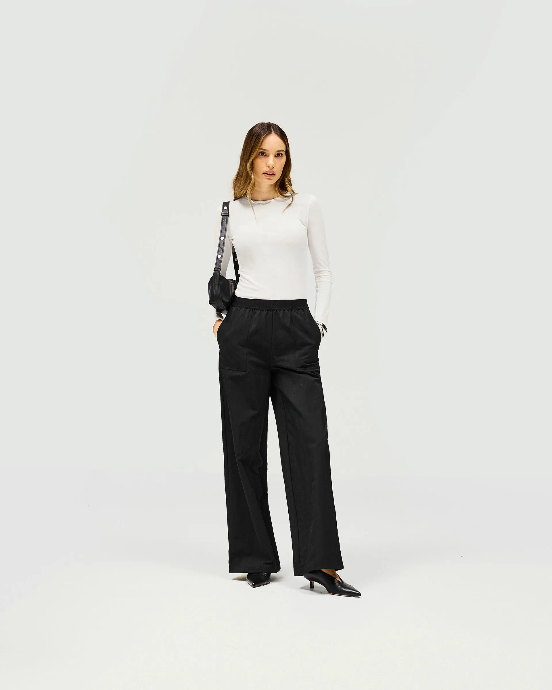 Subway Jogger - Jet Black