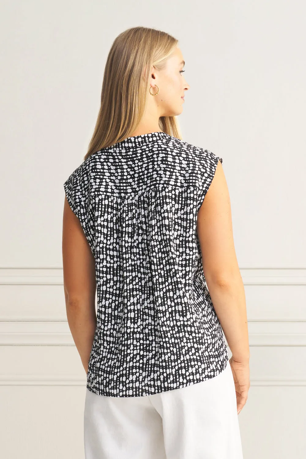 V-Neck Crepe Top - Broken Spot Print