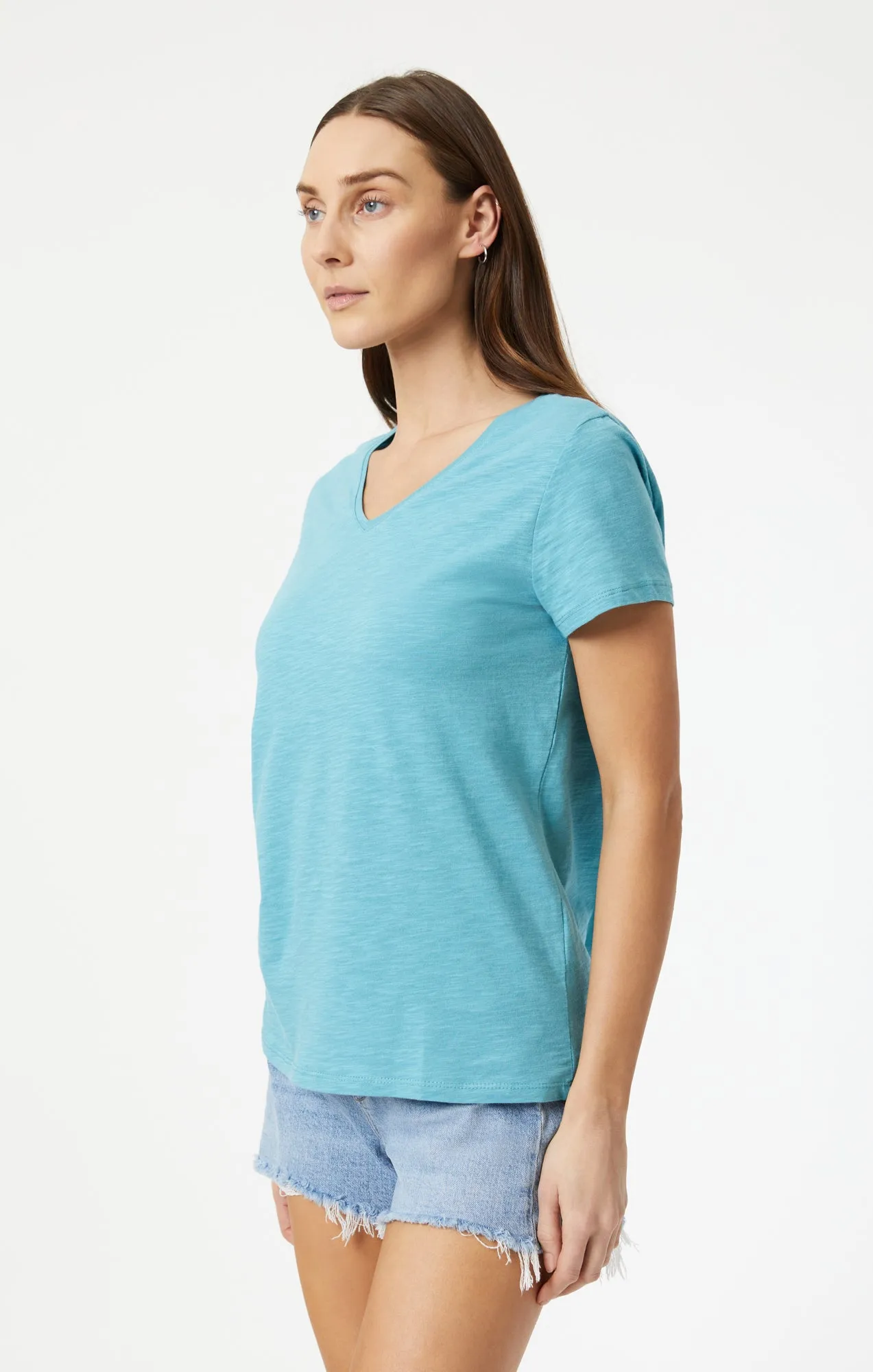 V-NECK T-SHIRT IN DUSTY TURQUOISE