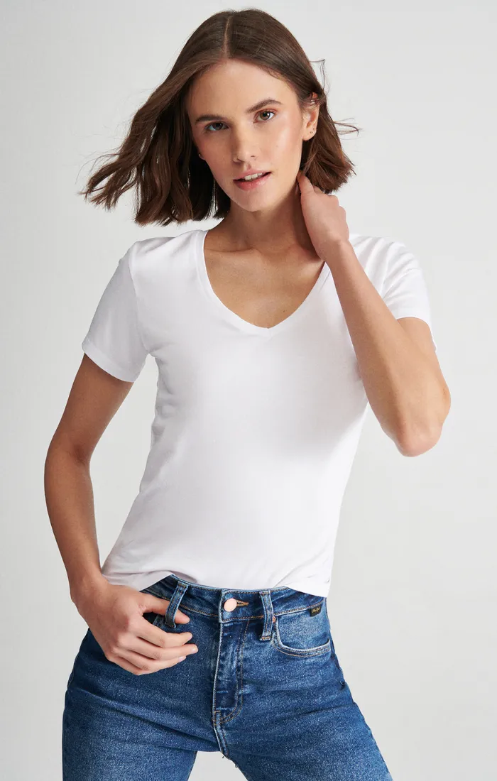 WOMEN'S BASIC SHORT SLEEVE T-SHIRT IN WHITE