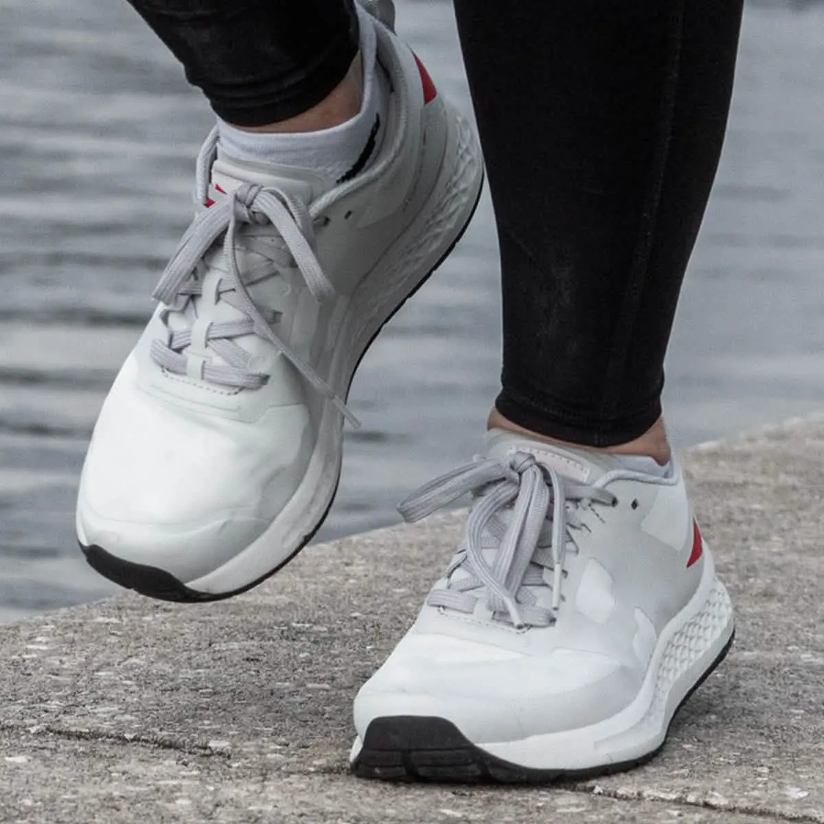 Women's Rough Runner - Light Grey   Red